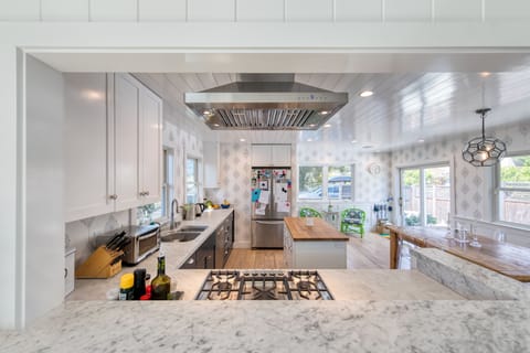 Kitchen (upper / street level)