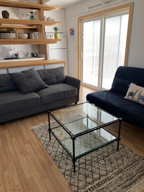 Upstairs living with queen futon