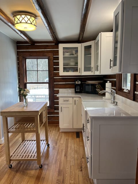 Well equipped & supplied kitchen. Door County coffee, tea, cocoa, & spices.