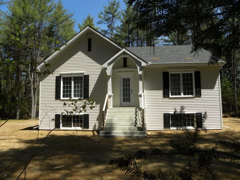 Front view_Summer / Vue façade_Été