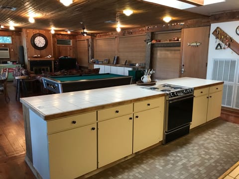 Kitchen island