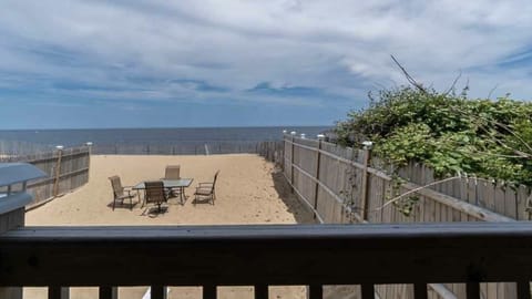 Enjoy Amazing Panoramic Views from the kitchen living room and master bedroom 🏖 