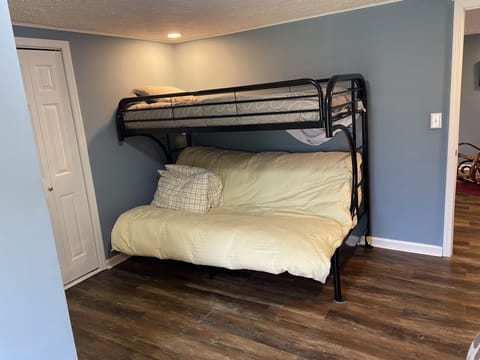 Bunk bed, 2nd floor, 2nd bedroom.