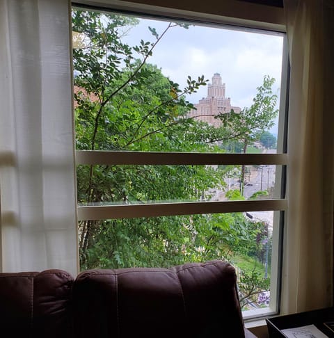 Large windows with great views of downtown.