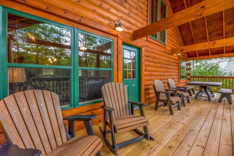Upper deck rockers & picnic table for outdoor dining