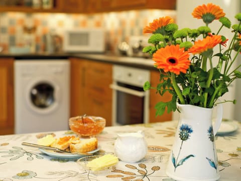 Spacious kitchen/dining room | The Bothy, Forth