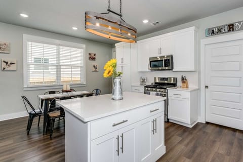 The family chef will love crafting meals in this beautiful kitchen