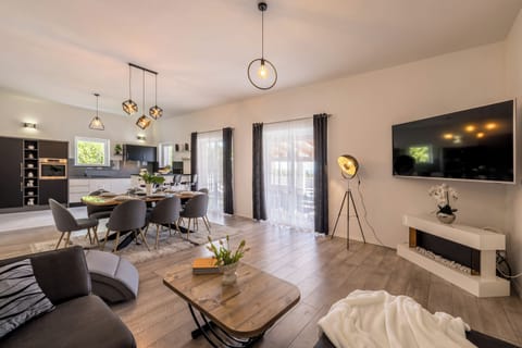 50m2 completely open kitchen, dining and living room area.