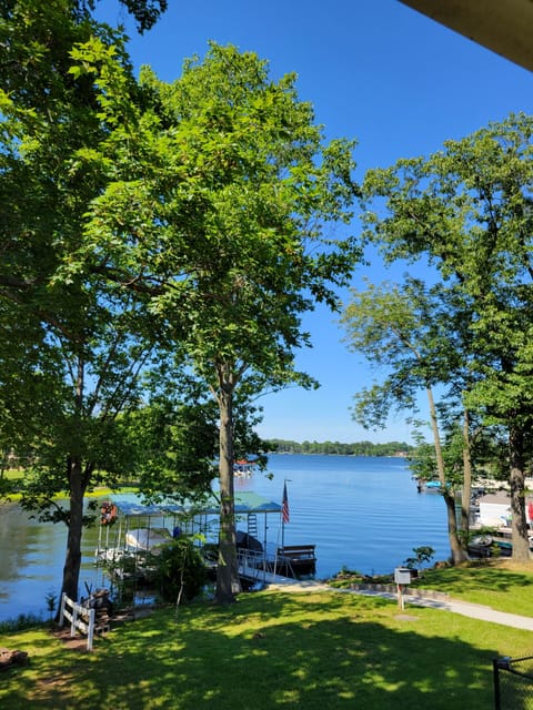 no wake area close to the main ski area.  deep water.  pontoon available to rent