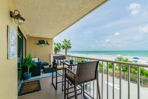 Unobstructed beach views and rolling waves