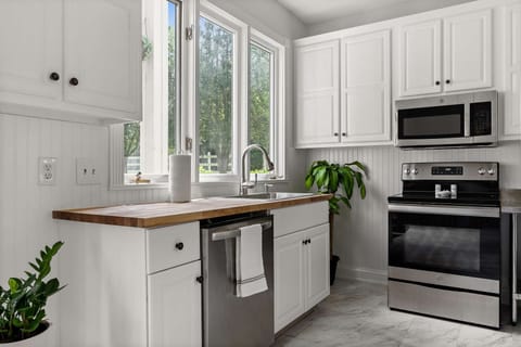 Fully stocked kitchen to prepare meals for friends and family