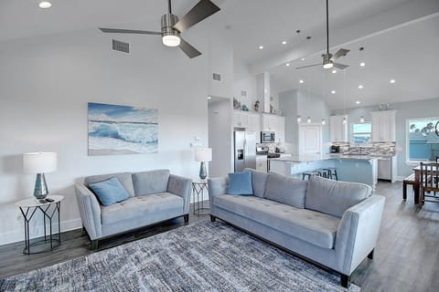 Spacious living area - Spacious family lounge with connected dining area and fully equipped kitchen