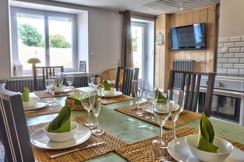 Cuisine/séjour - Auvaugour