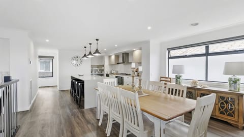 Dining Room/ Kitchen 
