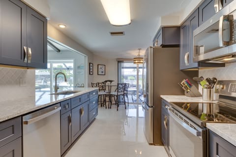 Kitchen | Toaster | Cooking Basics | Trash Bags & Paper Towels