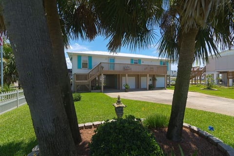 Beautiful canal front home