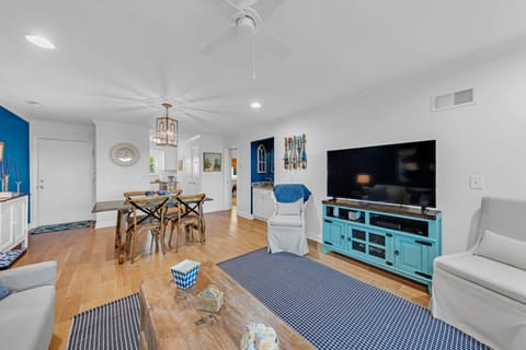 Open floor plan. Flat screen tv