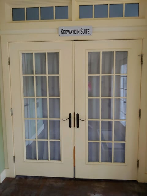 Keewaydin suite doors