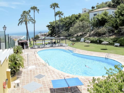 Water, Sky, Plant, Property, Swimming Pool, Cloud, Building, Tree, Azure, Outdoor Furniture