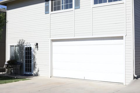 Front (Parking for 4 on apron)