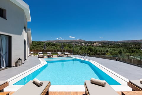 The amazing TreeTop Villa with a sensory driven design private pool.