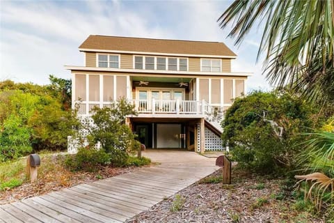 Charlotte's Place Exterior