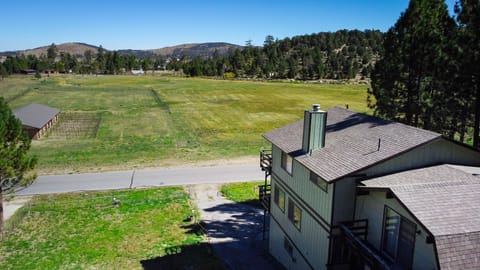 Tri Level Cabin with Views of the meadow