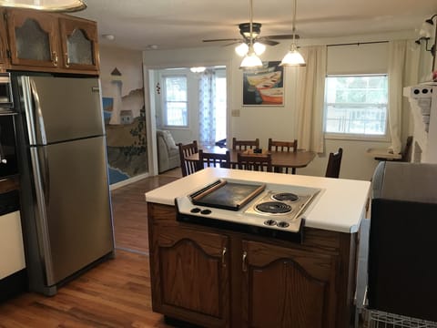 Open concept, you can still see the lake while you cook!