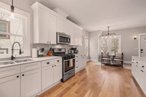 Entryway to home. Bright and Spacious