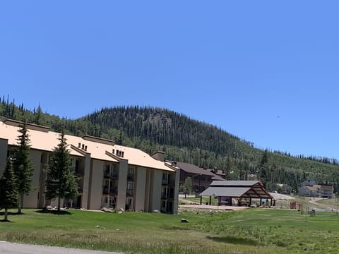 Front of Brianwood where the condo is located.