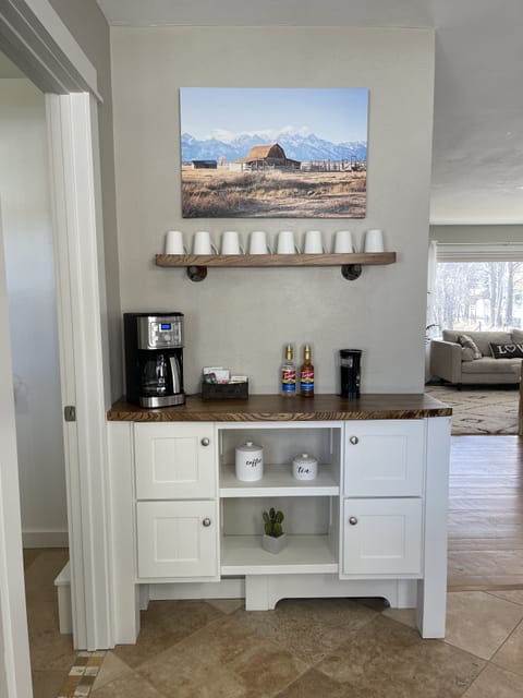 A beautiful, custom built coffee/tea bar to wake up to. 
