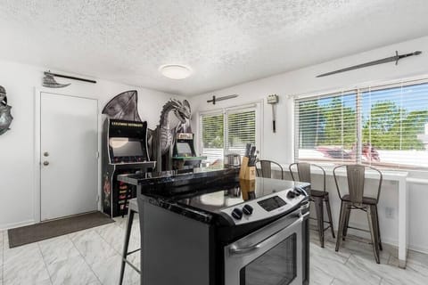 225cea17 fa9d 4e3a a404 e173a31b7ffa