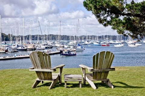 River views from the front lawn - Cregoes