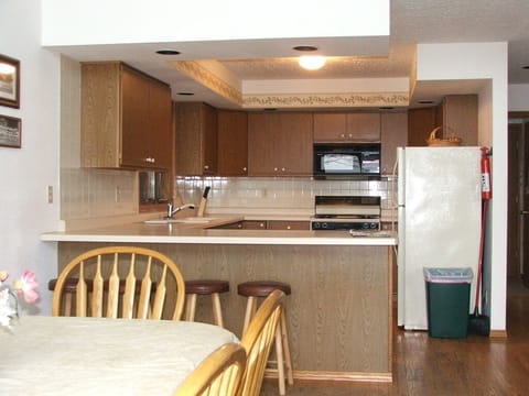 Fully equipped kitchen