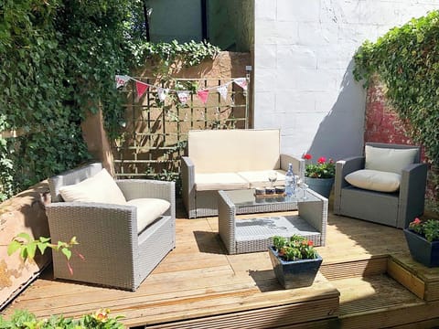 Decking | Spring Cottage, Neston, Wirral near Chester