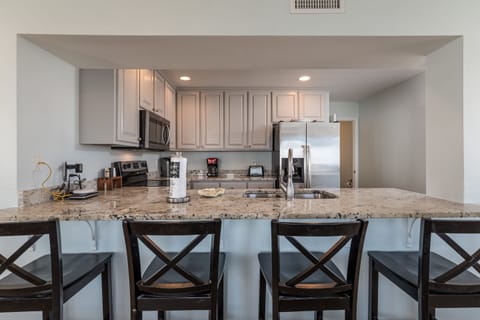 Island Escape Kitchen to Entertain