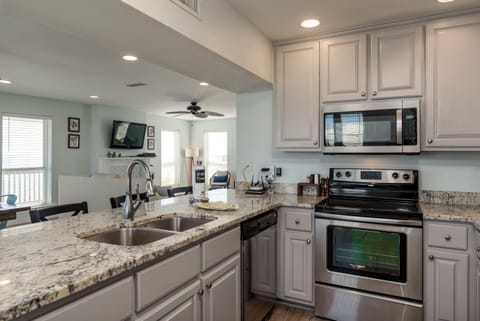 Island Escape Dauphin Island Vacation Home