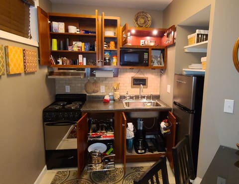 Well equipped kitchen