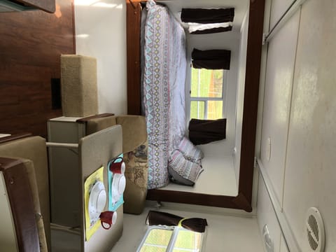VRBO won't let me delete this camper. It is no longer for rent. 