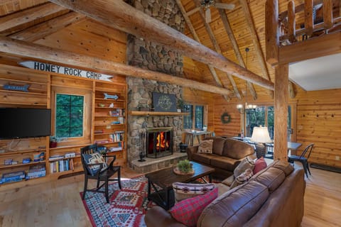 Stunning Open Concept Great Room 