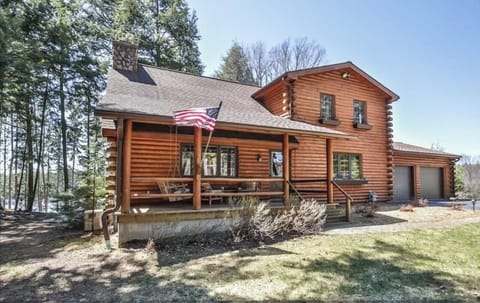 Front of house & parking for 4+ cars