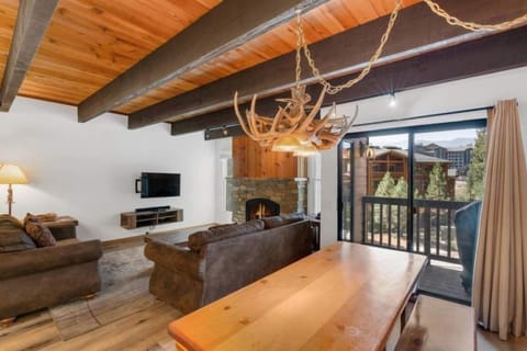 A mountain get away, enjoy a break from it all.