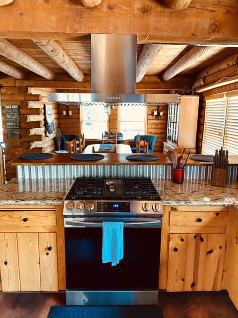 A great family environment with open plan kitchen to dining/game table.