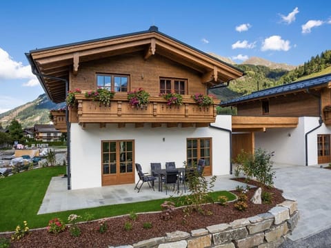 Haus 1-03, 6 Personen - Hochalmbahnen Chalet Apartment in Salzburgerland