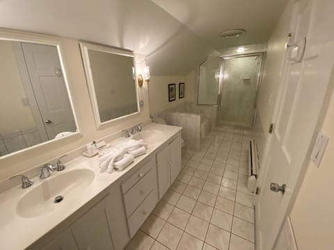 21248a04-58a9-456e-ba22-cfdf98eef069