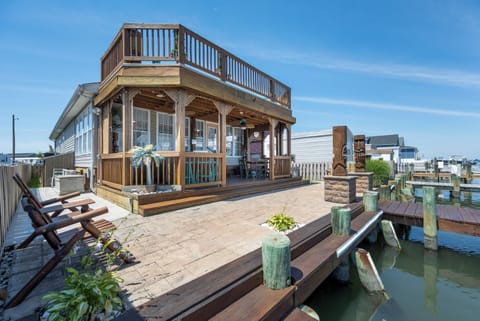 Exterior Water Side
