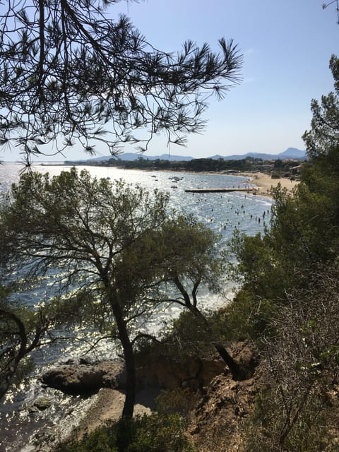 Spacious 2* air-conditioned T2 apartment between the Mediterranean and the Massif des Maures Apartment in La Londe-les-Maures