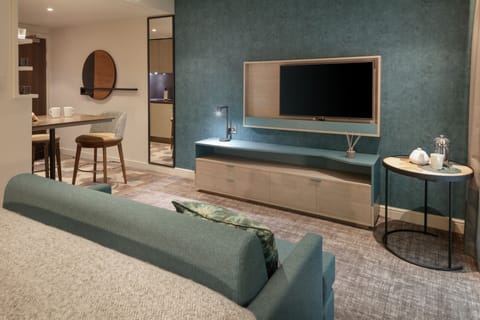 Studio Suite with fully equipped Kitchen