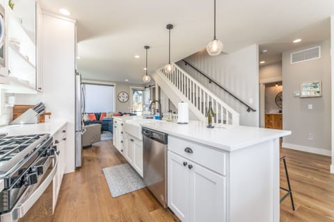 Beautiful Gourmet Kitchen