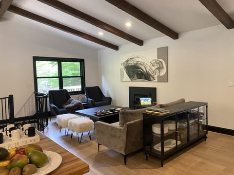 Living room 1: 2nd floor 